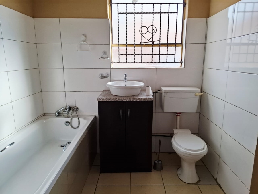 To Let 1 Bedroom Property for Rent in Vista Park Free State